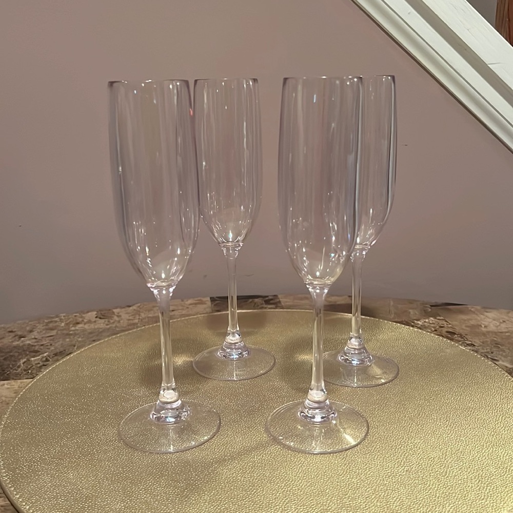 Set/4 Acrylic Champagne Glasses